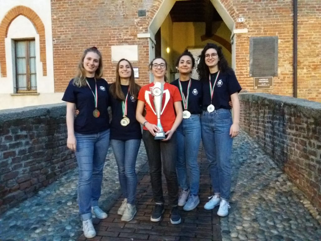 la squadra campione regionale: da sinistra, Sara Guerini, Maria Andolfatto, Elisa Cassi, Isabella Gennaro, Silvia Guerini